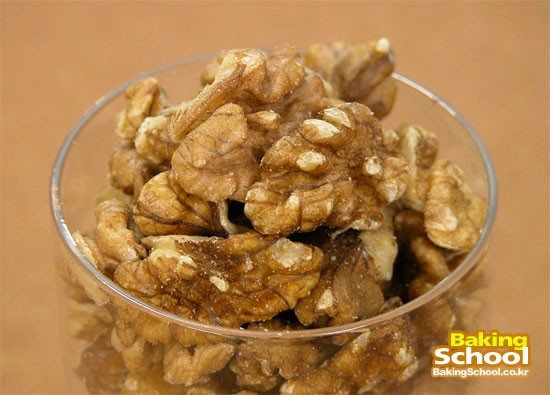 호두반반태1/4태 1kg(등급:최상) 메인이미지